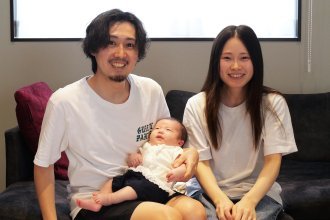 ご夫婦のこだわりを凝縮した、シックで開放感あふれる自慢の我が家。
